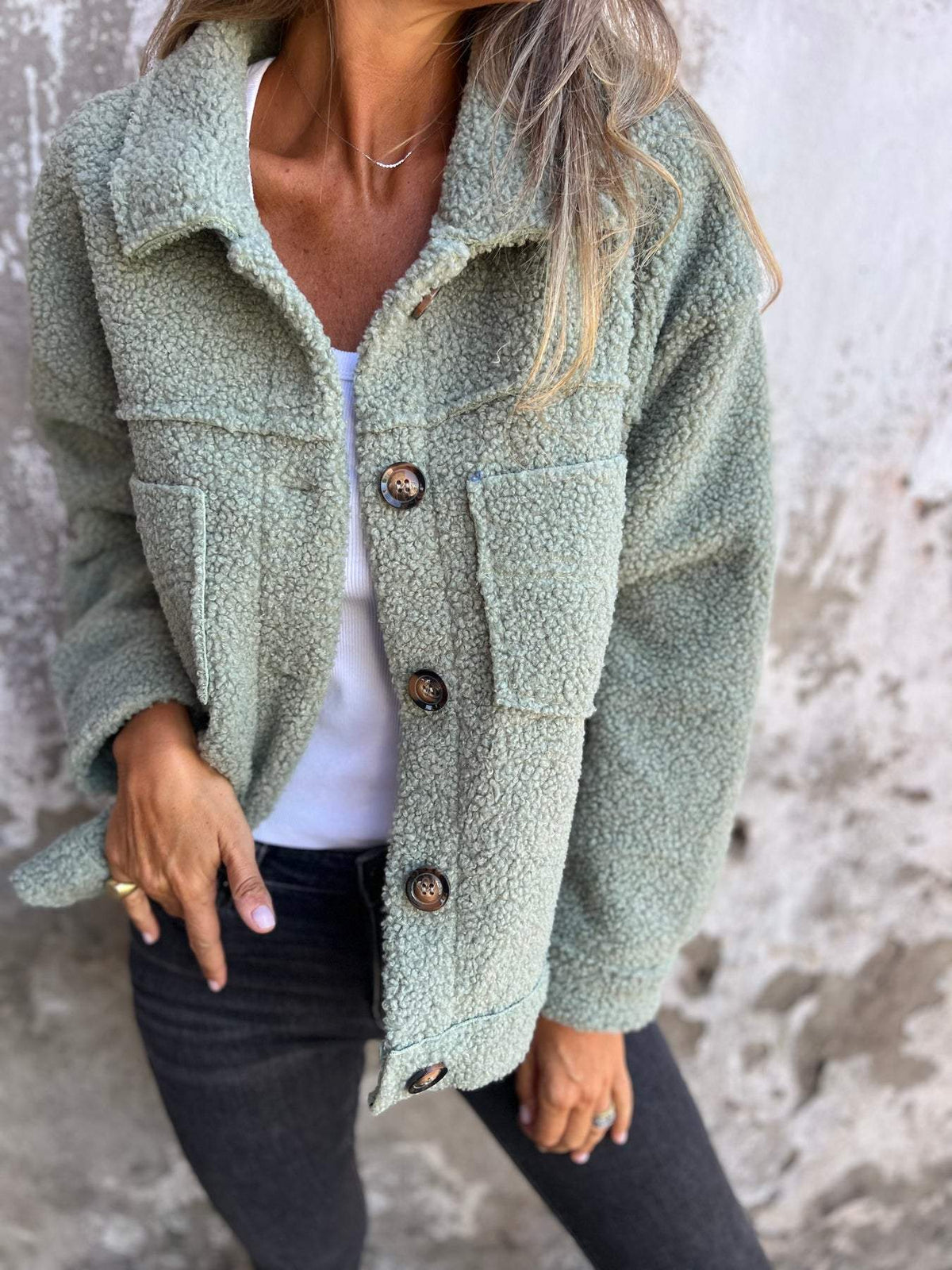 Bellamy | Korte Warme Bouclé Jas - Fashion Lab