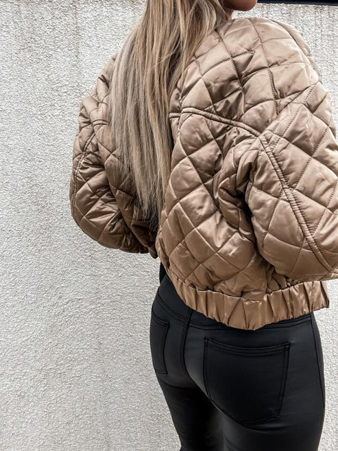 jas voor dames – Iella | Gewatteerd Bomberjack Met Moderne Stijl
