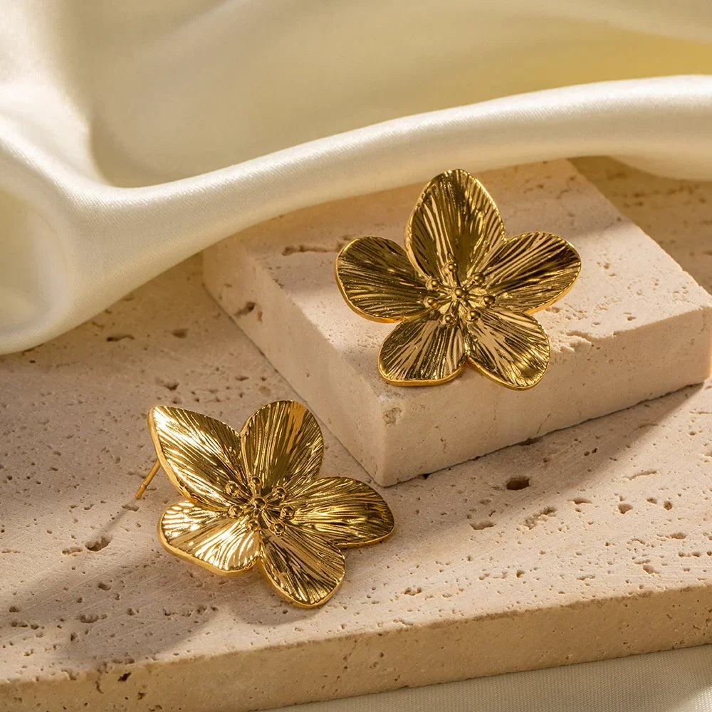 oorbellen voor dames โ Rebca | Stijlvolle Vintage Gouden Bloem Oorbellen voor Dames