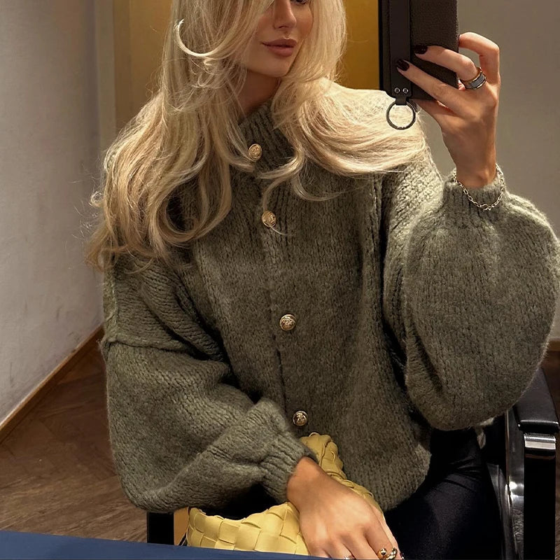 Zara | Oversized Cardigan Met Gouden Knopen - Fashion Lab