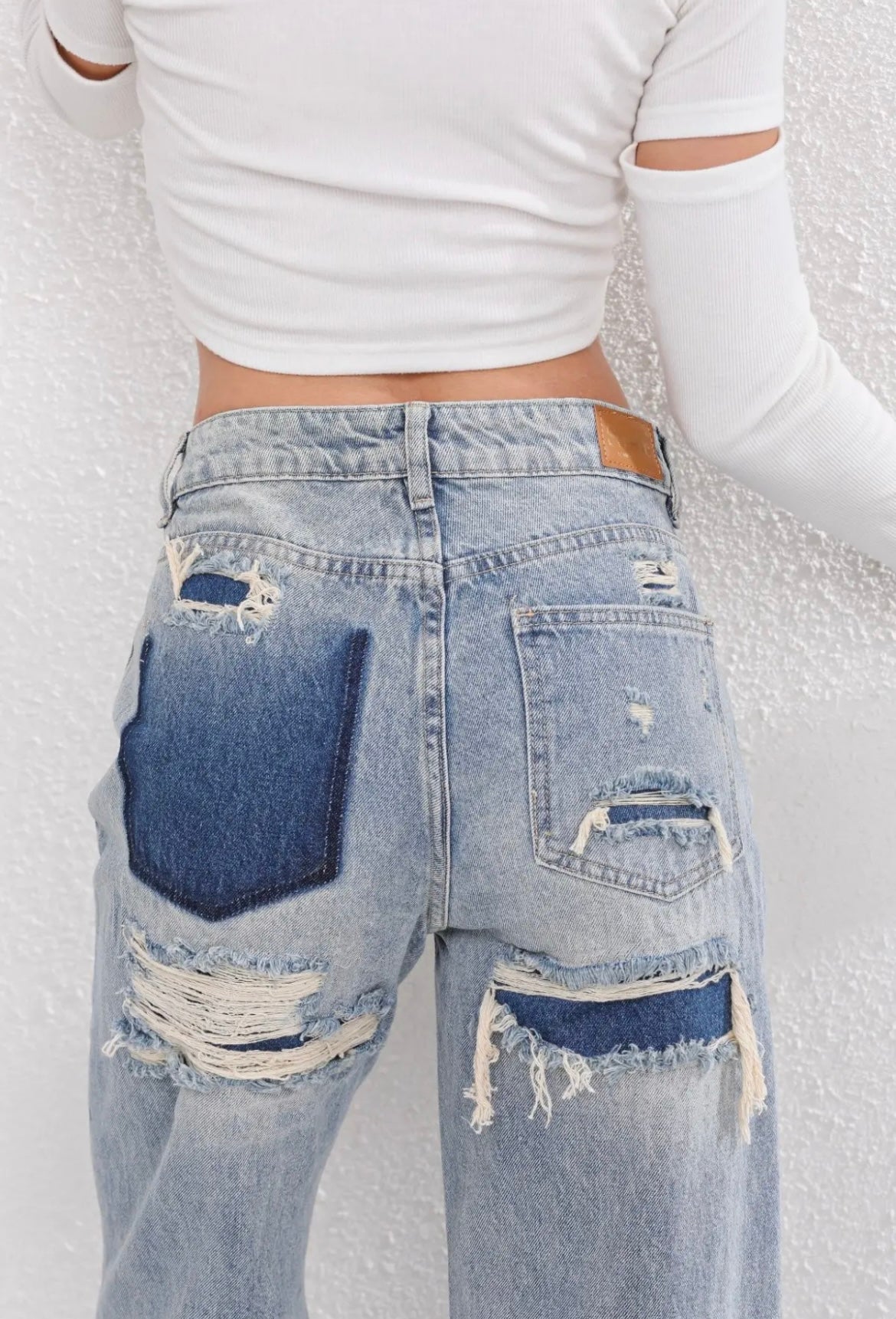 Livia - Vintage Ripped Jeans - Fashion Lab