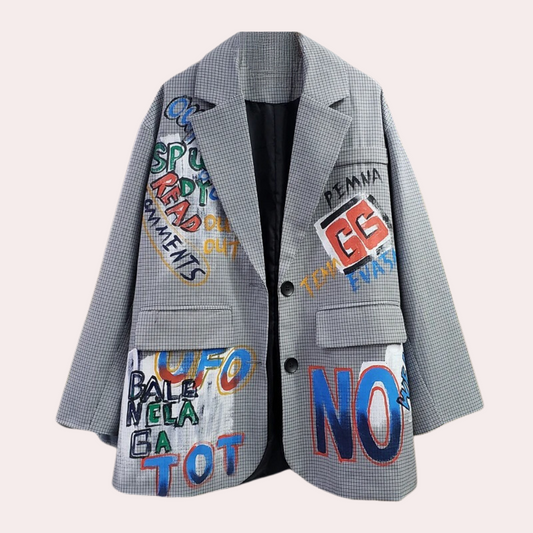 Mandy | Oversized damesblazer met tekst - Fashion Lab