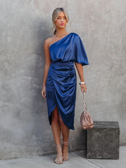Amélie | Satijnen One Shoulder Jurk - Fashion Lab