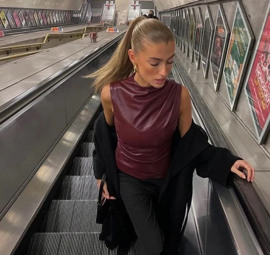 Cara | Burgundy Top - Fashion Lab