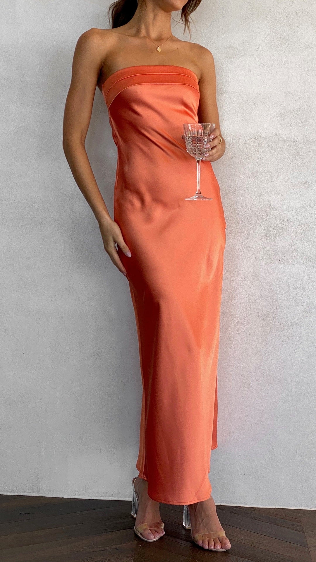 Naeeda | Strapless Satijnen Maxi Jurk - Fashion Lab
