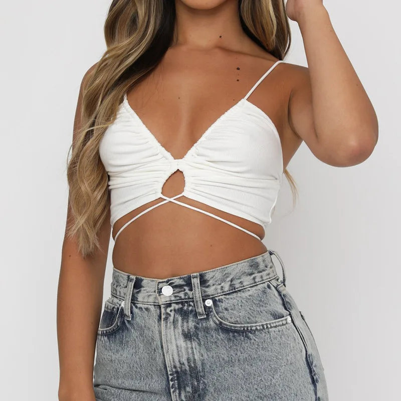 Nelly | Cut-Out Crop Top met Strikdetails - Fashion Lab