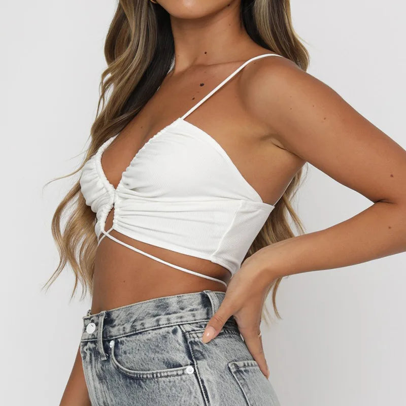 Nelly | Cut-Out Crop Top met Strikdetails - Fashion Lab