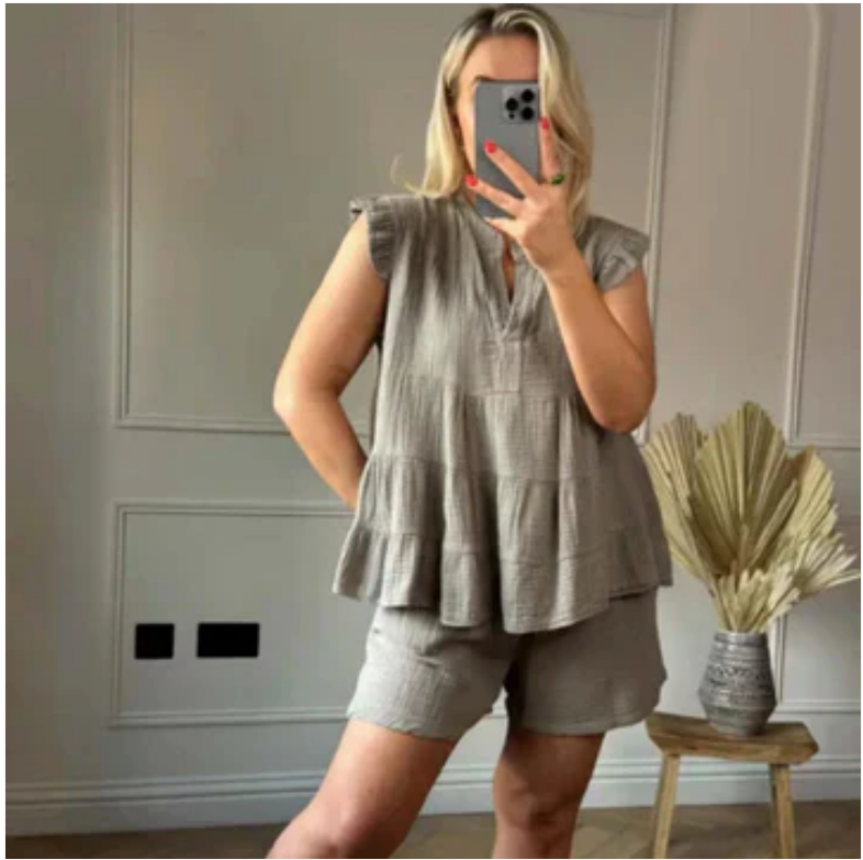 set voor dames – Harlow | Korte Broek En Top Met Volants