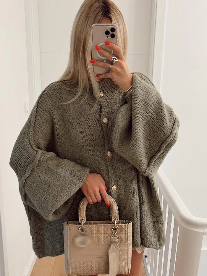 Zara | Oversized Cardigan Met Gouden Knopen - Fashion Lab
