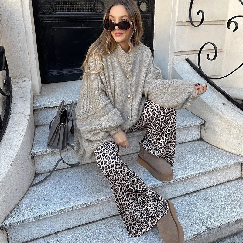 Zara | Oversized Cardigan Met Gouden Knopen - Fashion Lab