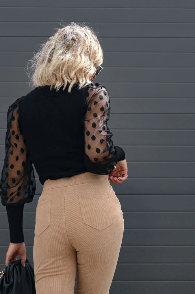 broek voor dames – Zariam | Casual Grijze Hoge Taille Uitlopende Broek Met Verstelbare Tailleband Voor Vrouwen